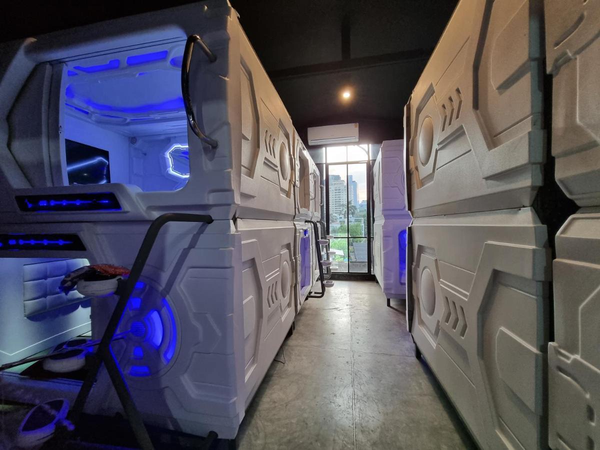 Met A Space Pod @Phrom Phong Bangkok Ngoại thất bức ảnh